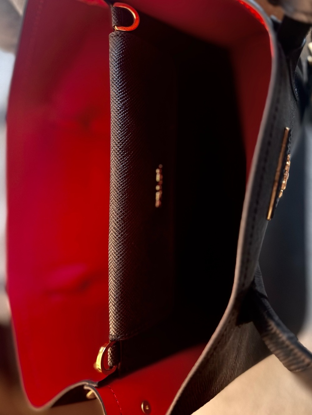 Prada Black Saffiano Satchel with Red Interior - Picture 4 of 5